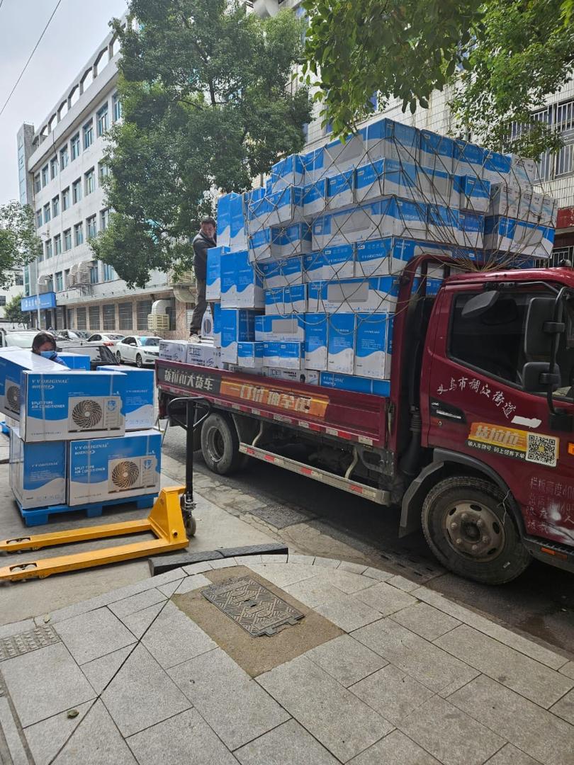 Bulk air conditioning stock ready for commercial supply